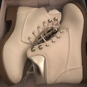 Cute boot